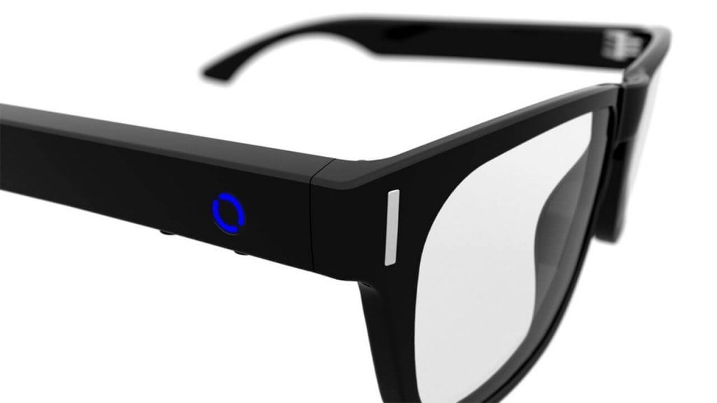 WeOn Glasses ist eine Datenbrille, die ihrem Träger durch dezente Lichtsignale über eintreffende Anrufe, Emails oder Nachrichten informaiert.