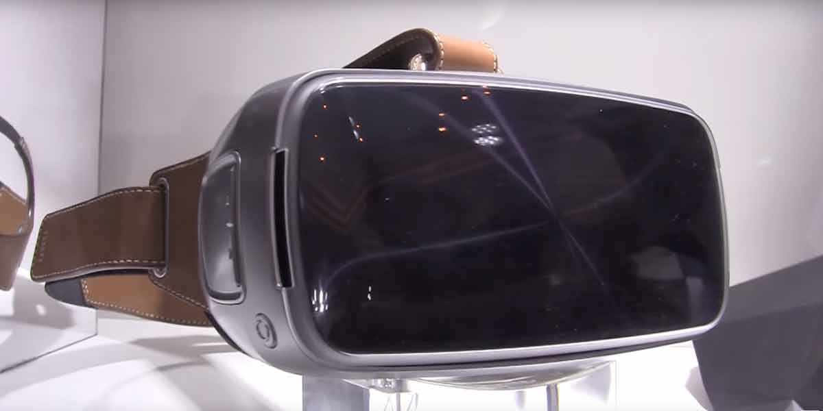 Virtual Reality: Asus zeigt mobile VR-Brille fürs Zenfone 3