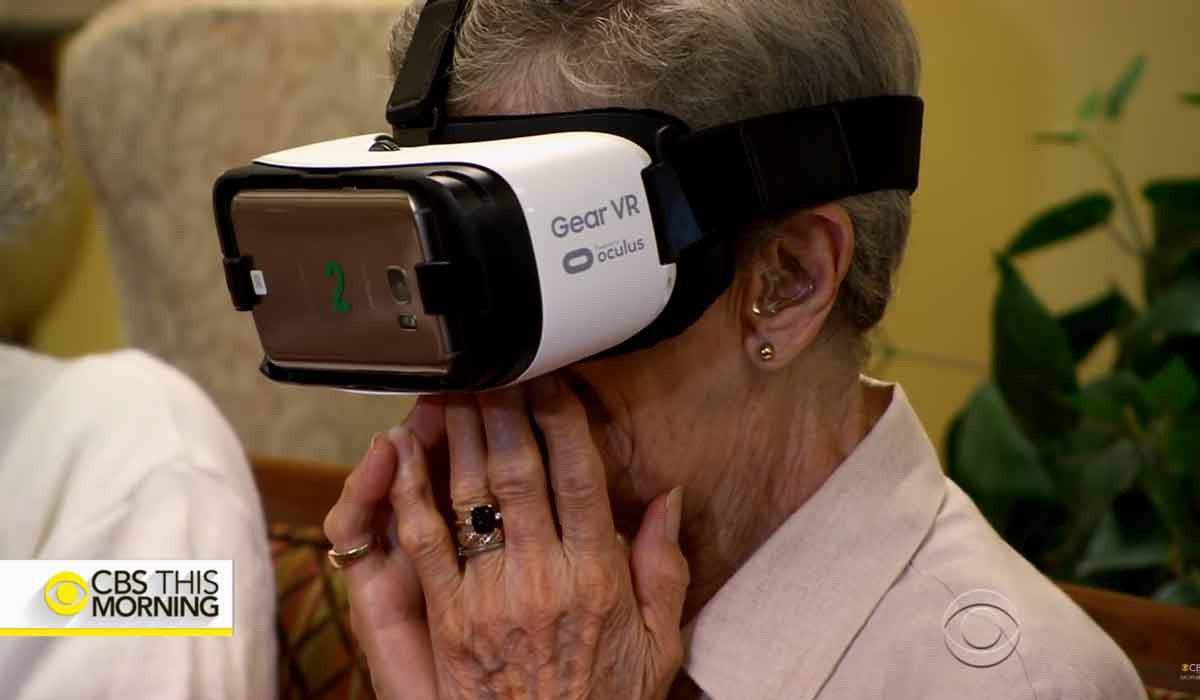 In den USA reisen die Bewohner eines Seniorenheims mit der VR-Brille zurück in die Heimat. Der Virtual-Reality-Trip weckt Emotionen.