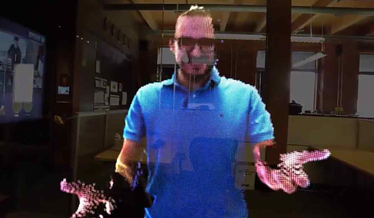 Hololens: Entwickler zeigt Hologramm-ähnliche Videotelefonie