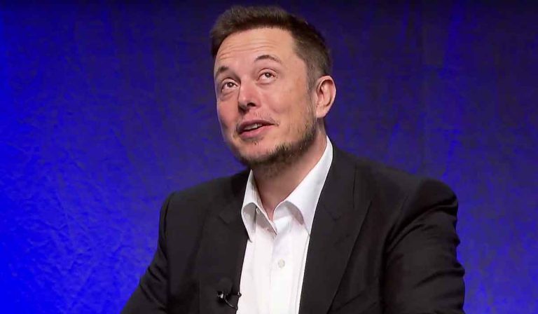 Elon Musk: Affe zockt mit Neuralink Gehirnchip