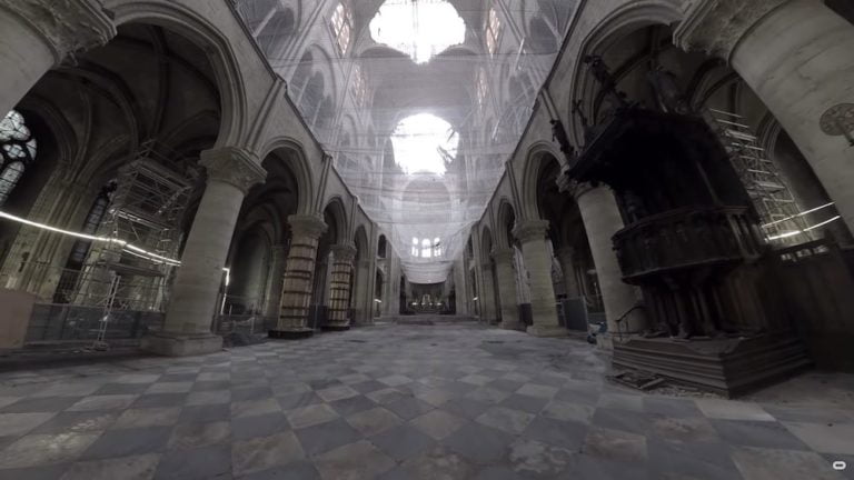 Die Notre-Dame ist seit dem Brand für Touristen geschlossen. Mit VR kann man die Kirche betreten.