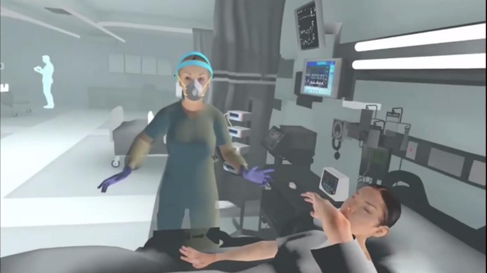 In einer Virtual Reality Umgebung spricht eine Pflegekraft mit einem Patienten