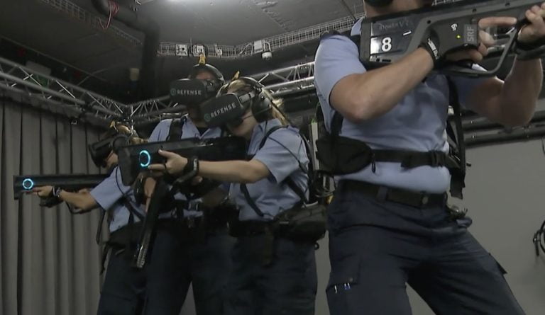 VR-Training: So übt die Schweizer Polizei für den Ernstfall