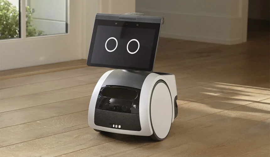 Amazon präsentiert den neuen Echo Show 15 und einen Alexa-Roboter mit Display, ausfahrbarer Kamera, Augen und Persönlichkeit.