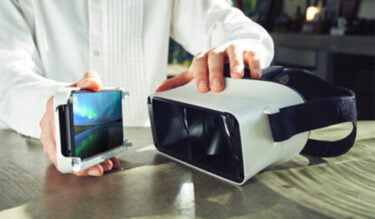 Xperia 1 II & Xperia 1 III: Sony zeigt interessante VR-Brille