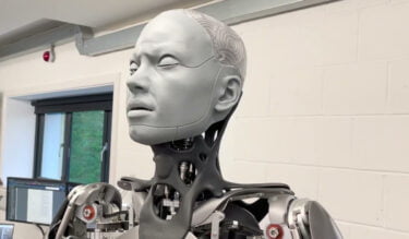 Roboter mit realistischer Mimik wirkt überraschend menschlich