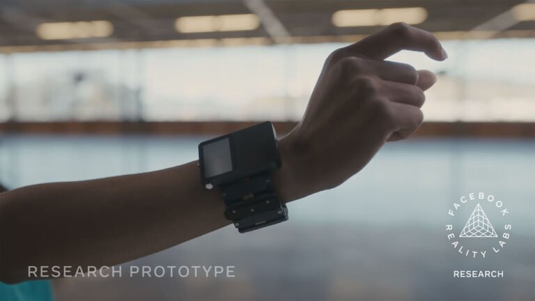 Facebook zeigt Computer-Armband mit Hirnsteuerung