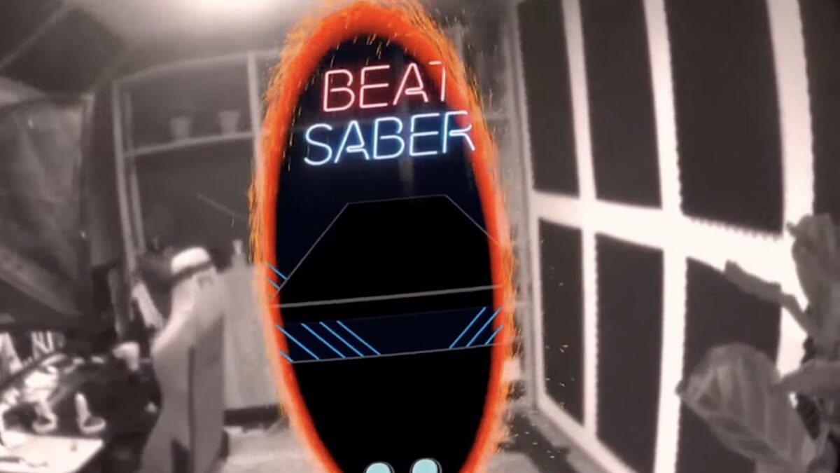 Ein AR-Portal in das VR-Spiel Beat Saber öffnet sich im physischen Raum.