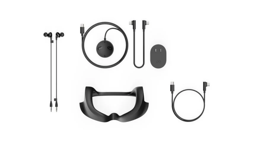 Аксессуары для Meta Quest Pro на белом фоне.