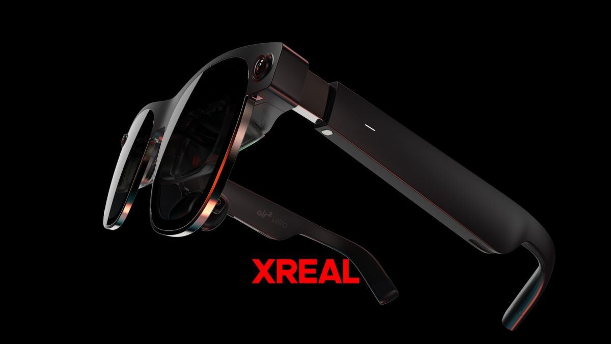 Detailaufnahme der Xreal Air 2 Ultra vor dunklem Hintergrund.