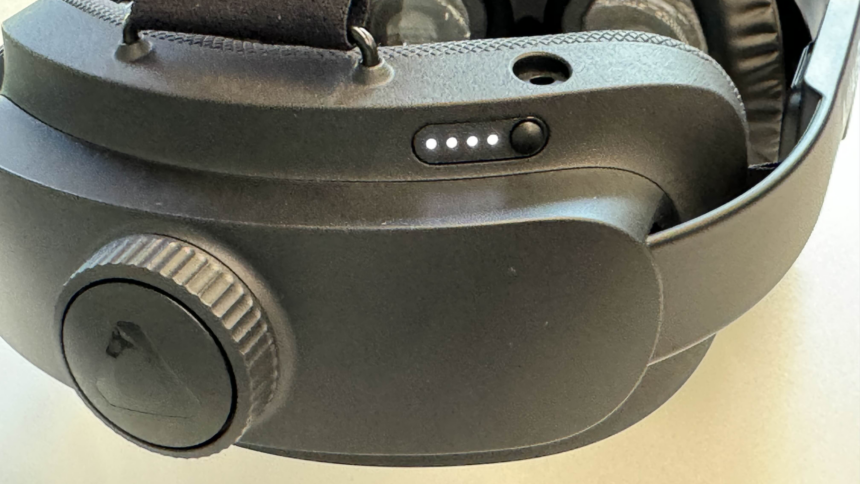 Das Kopfband mit Akku der HTC Vive Focus Vision.